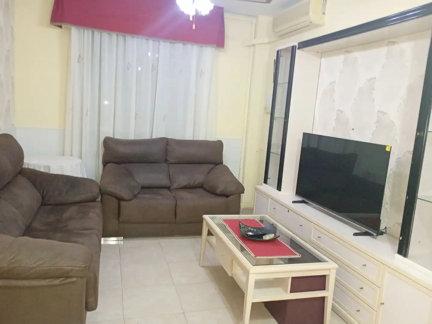 Dúplex de alquiler en Calle Libro, 3, Adra Sala de estar de Dúplex de alquiler en Adra con Aire acondicionado, Terraza y Amueblado
