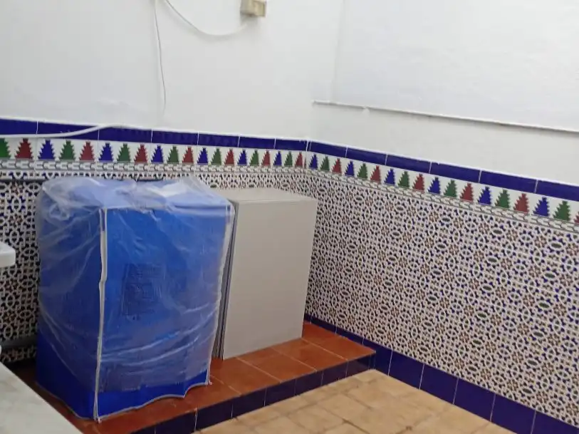Baño de Dúplex de alquiler en Adra con Aire acondicionado, Terraza y Amueblado