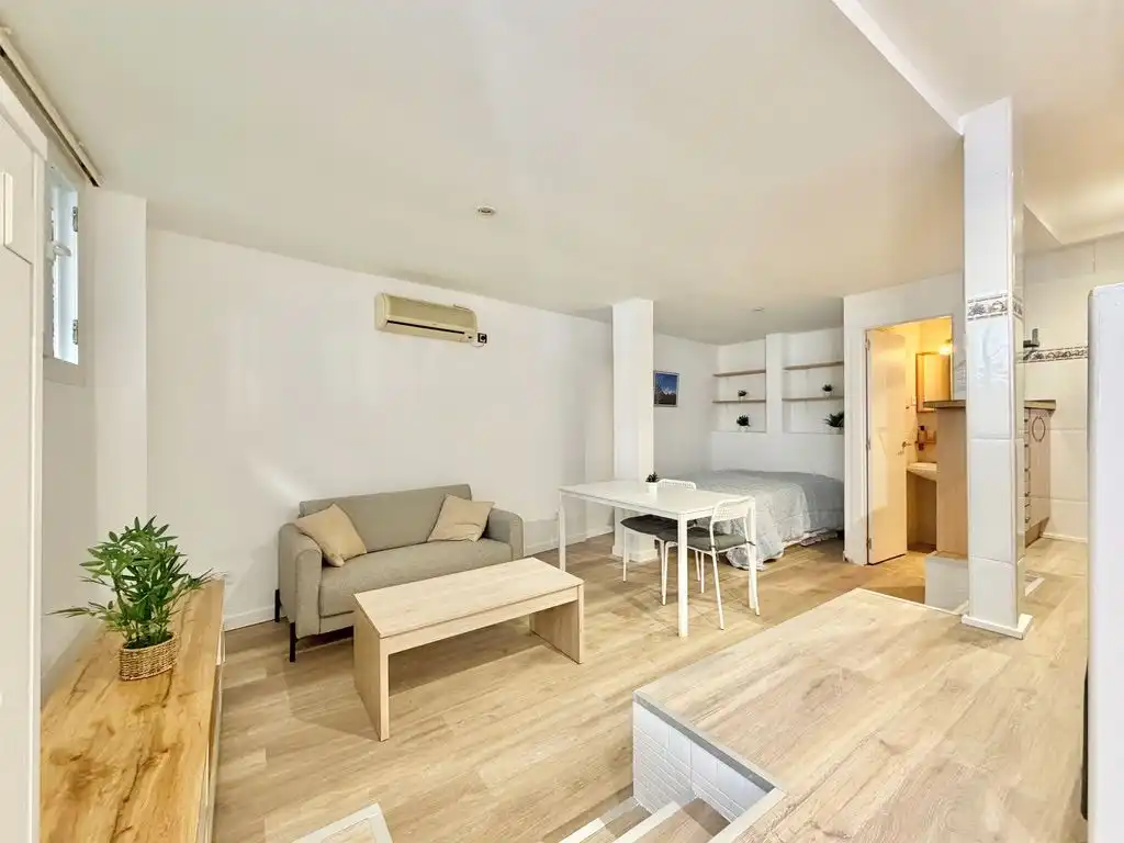 Estudio en venta en Calle de José Calvo, 15, Berruguete Sala de estar de Estudio en venta en Madrid con Aire acondicionado y Amueblado