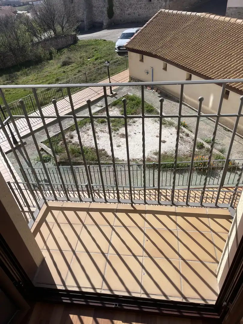 Piso de alquiler en Calle Mayor, 5, Aguilar del Alfambra Terraza de Piso de alquiler en Aguilar del Alfambra con Calefacción, Jardín privado y Parquet