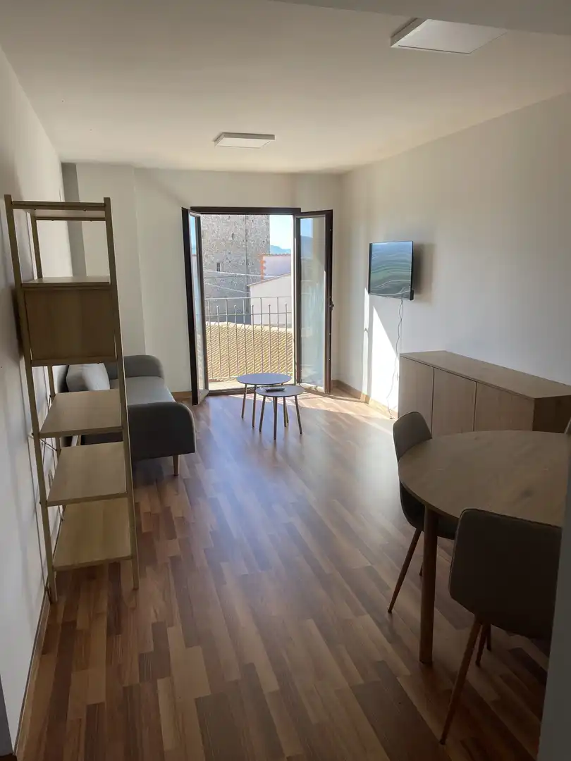 Piso de alquiler en Calle Mayor, 5, Aguilar del Alfambra Sala de estar de Piso de alquiler en Aguilar del Alfambra con Calefacción, Jardín privado y Parquet