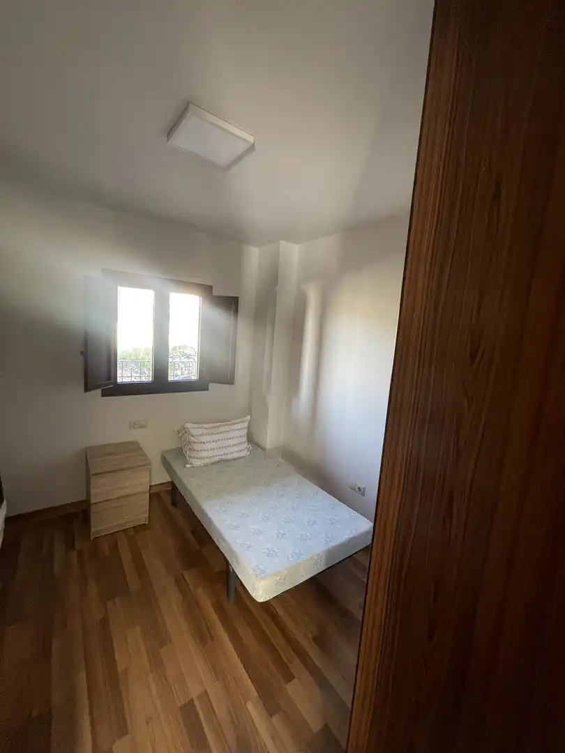 Piso de alquiler en Calle Mayor, 5, Aguilar del Alfambra Habitación de Piso de alquiler en Aguilar del Alfambra con Calefacción, Jardín privado y Parquet
