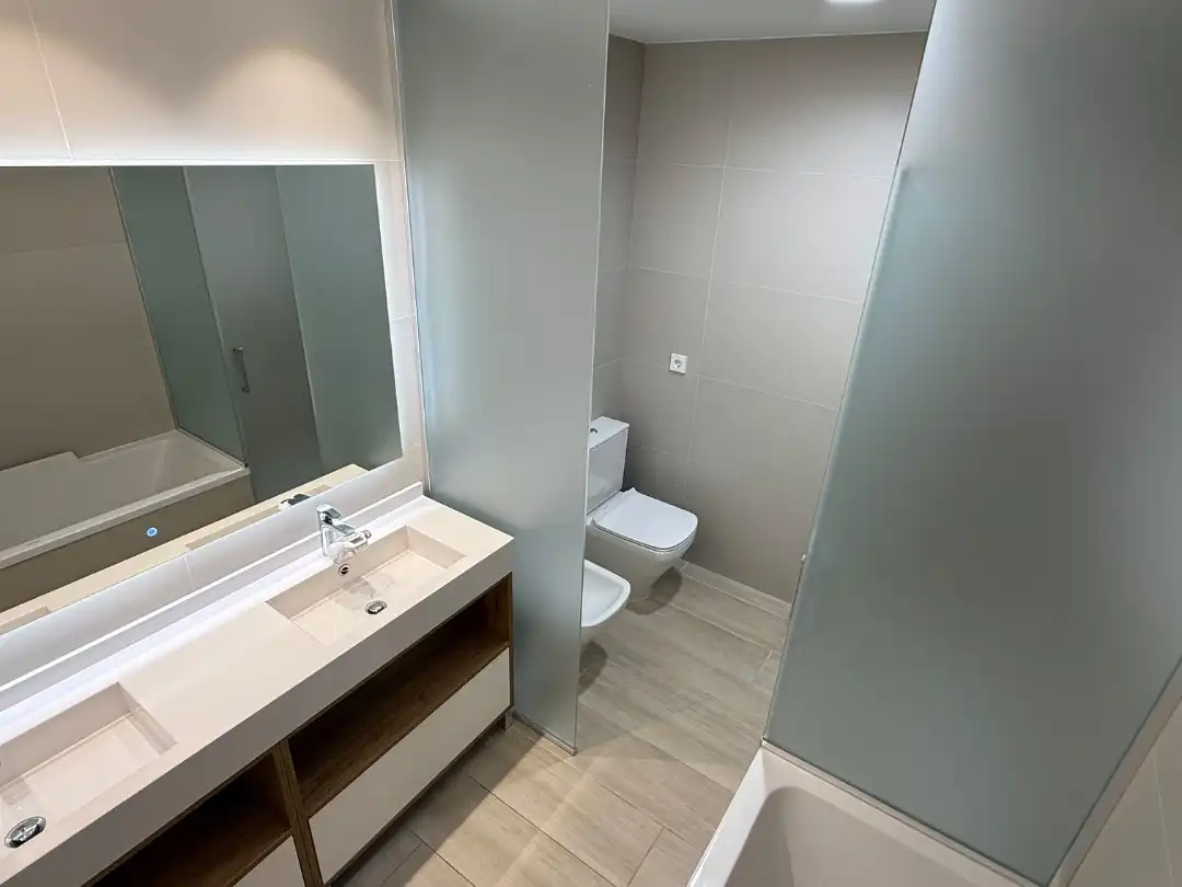 Flat for sale in Golf - El Carralero Bathroom of Flat for sale in Majadahonda with Air Conditioner, Heating and Private garden