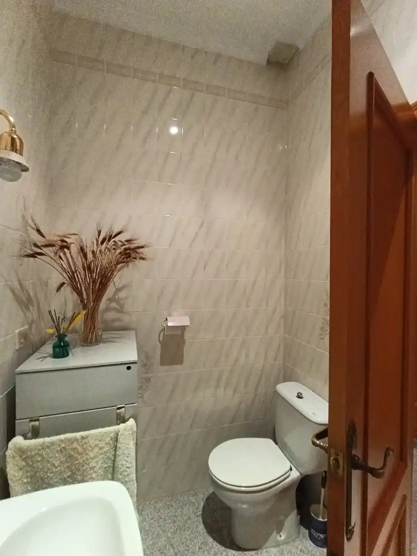 Baño de Casa adosada en venta en Villarrobledo con Aire acondicionado