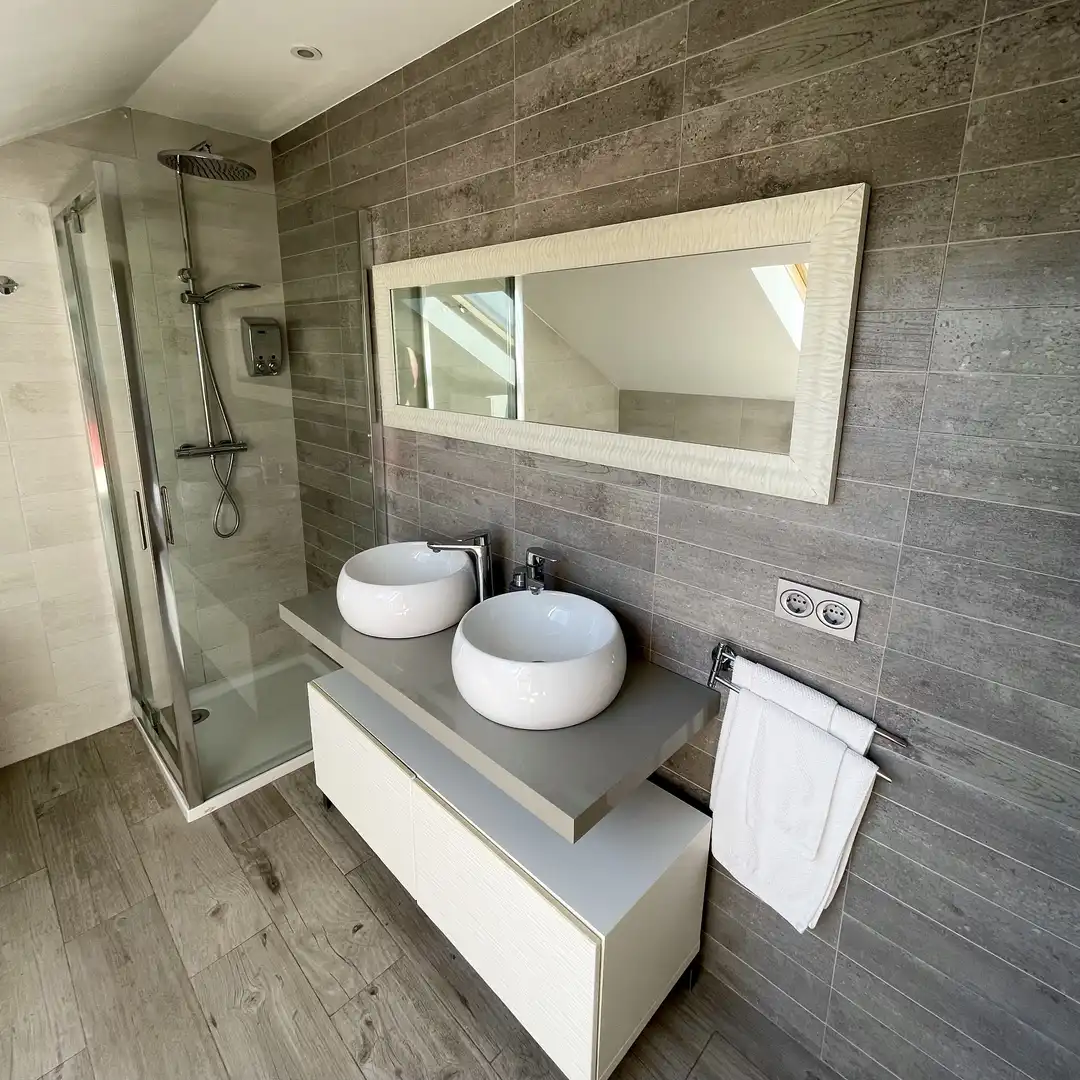 Houses for sale in Camino de las Vueltas, 247, Somió - Cabueñes Bathroom of Houses for sale in Gijón with Terrace and Balcony