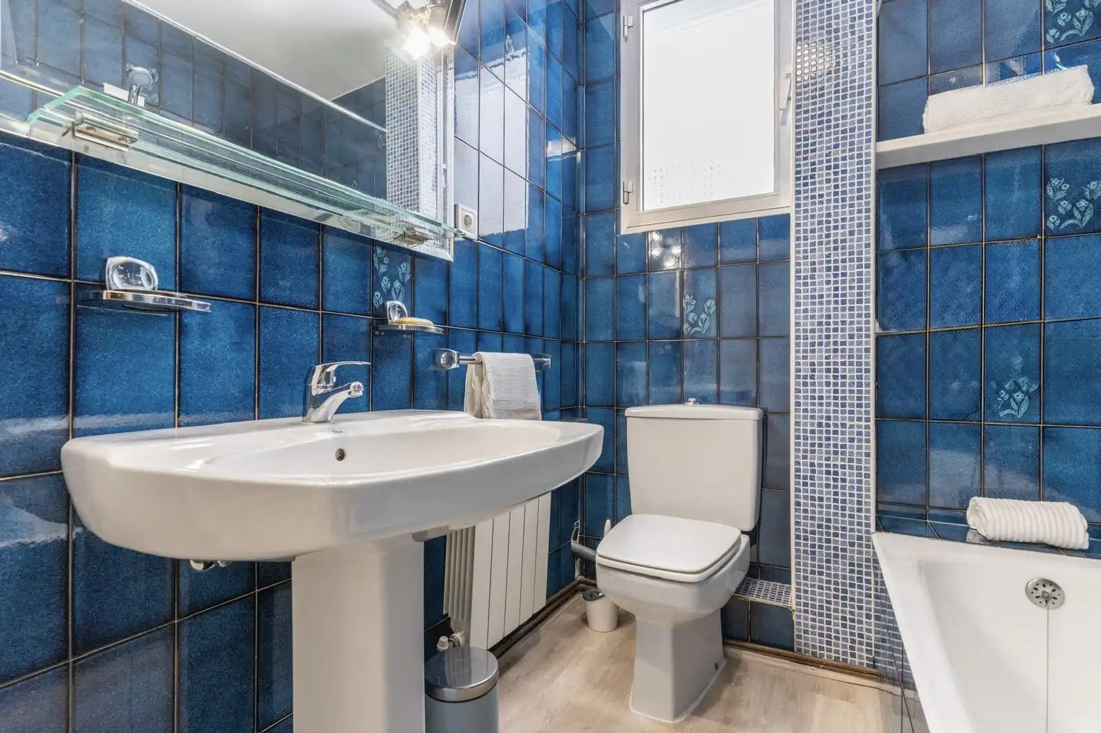 Baño de Piso de alquiler en  Madrid Capital