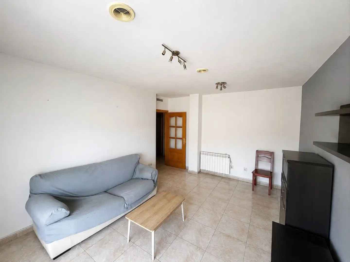 Piso en venta en Avenida San Francisco, 15, Cobeja Sala de estar de Piso en venta en Cobeja con Aire acondicionado y Balcón
