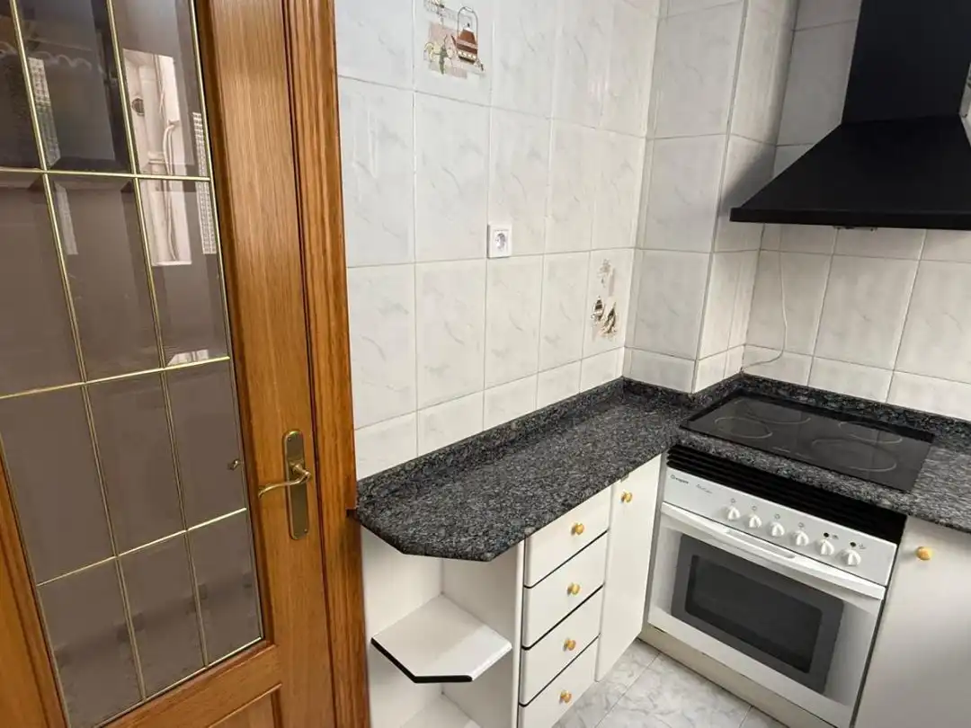 Pis de lloguer a Carrer de les Acàcies, 35, Barrio de Benicalap