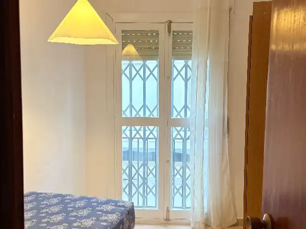 Wohnung zur Miete in Plaza Curtidores, 5, San Bartolomé - Millán de Priego Schlafzimmer von Wohnung zur Miete in Jaén Capital mit Balkon