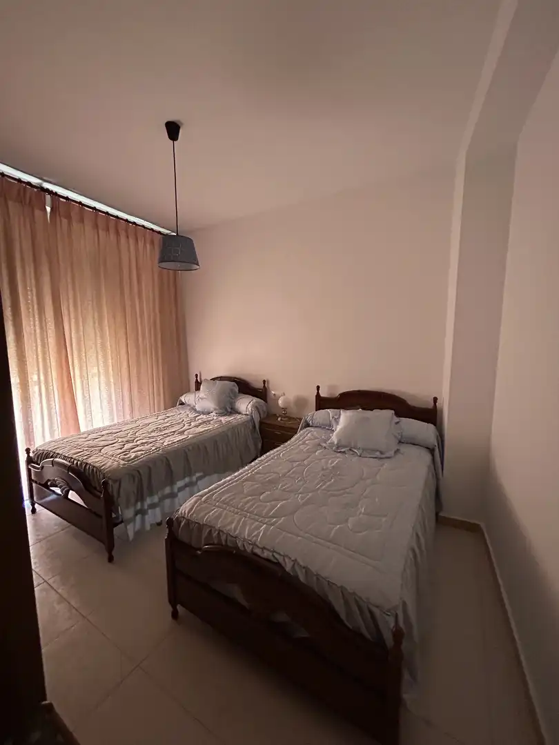 Dormitori de Casa adosada en venda en Doña Mencía amb Terrassa, Moblat i Balcó