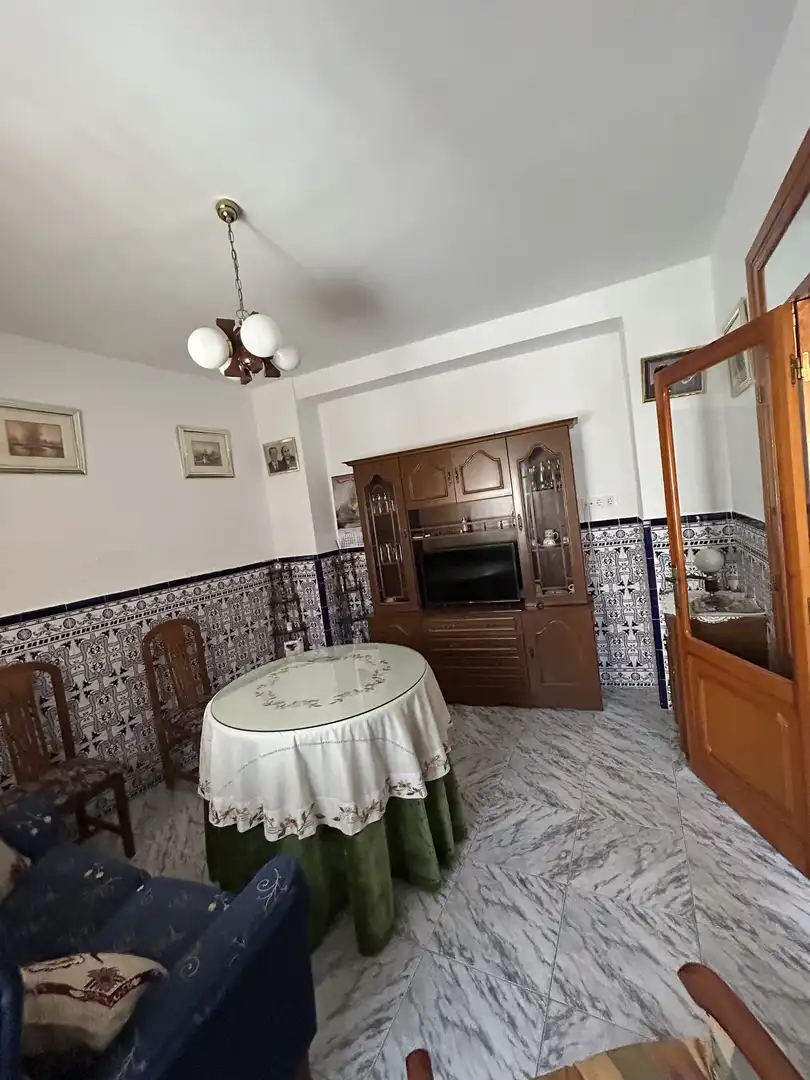 Menjador de Casa adosada en venda en Doña Mencía amb Terrassa, Moblat i Balcó