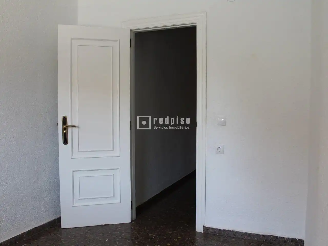 Casa adosada de alquiler en Manises con Aire acondicionado, Calefacción y Parquet