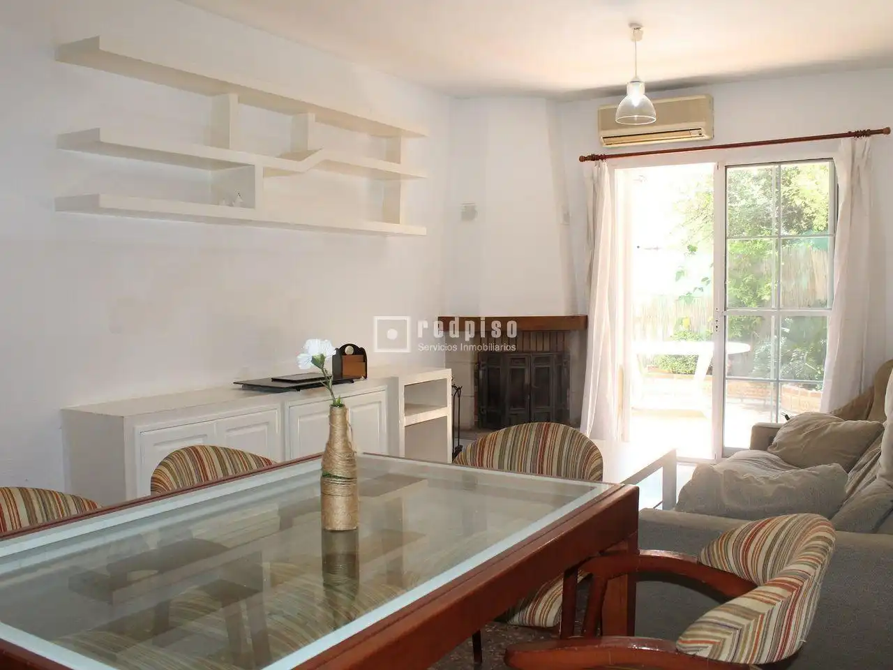 Comedor de Casa adosada de alquiler en Manises con Aire acondicionado, Calefacción y Parquet