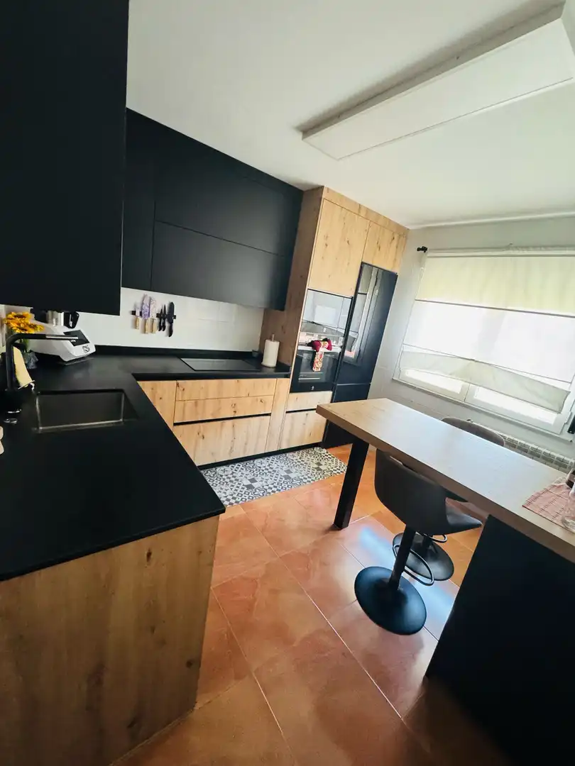 Cuina de Dúplex en venda en Ponferrada amb Calefacció, Parquet i Traster