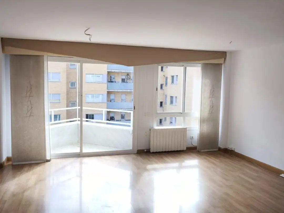 Sala d'estar de Pis en venda en Molins de Rei amb Aire condicionat i Balcó