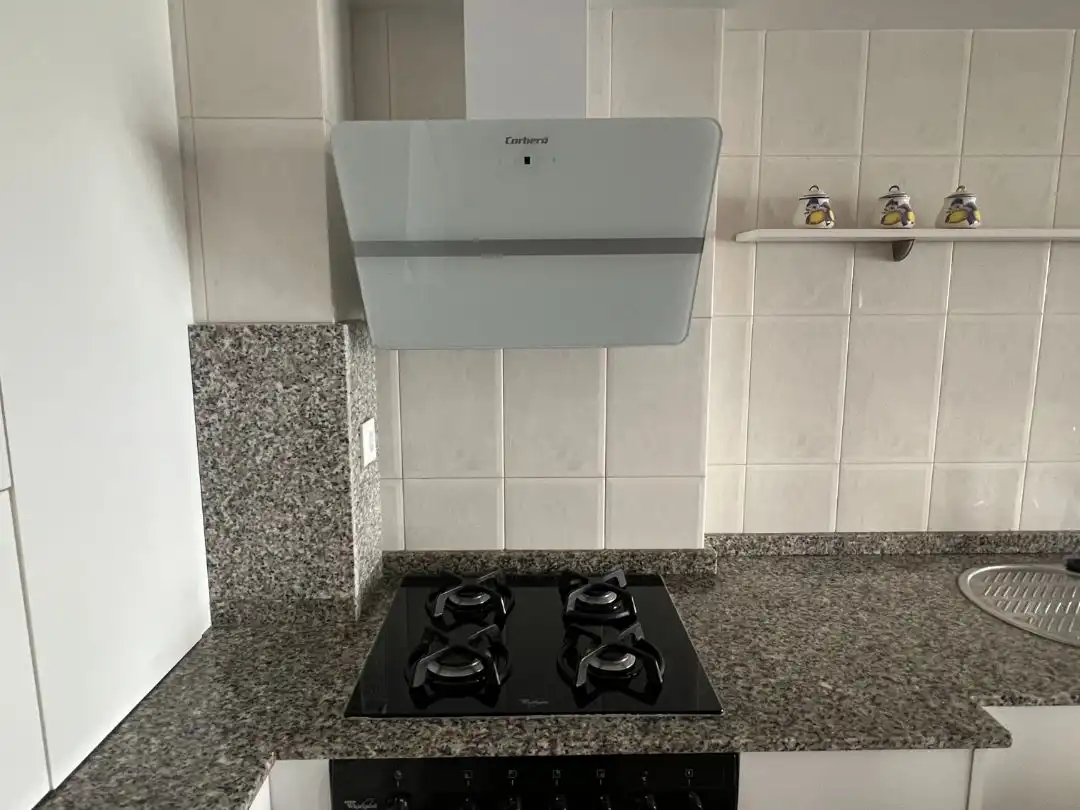 Kitchen of Flat for rent in Barreiros  with Terrace, Furnished and Community parking