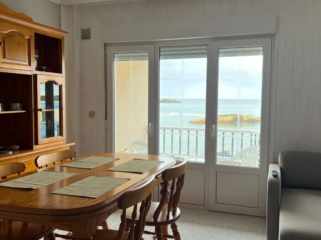 Dining room of Flat for rent in Barreiros  with Terrace, Furnished and Community parking