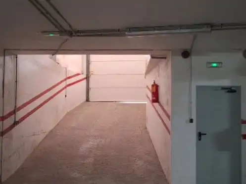 Wohnung zum Verkauf in Strasse las Tejas, 2 Baj, Costacabana - Loma Cabrera Parkplatz von Wohnung zum Verkauf in Almería Capital