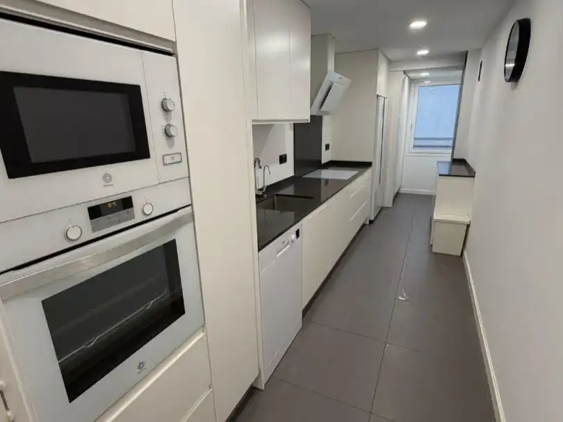 Cuina de Pis de lloguer en Valencia amb Aire condicionat, Calefacció i Moblat