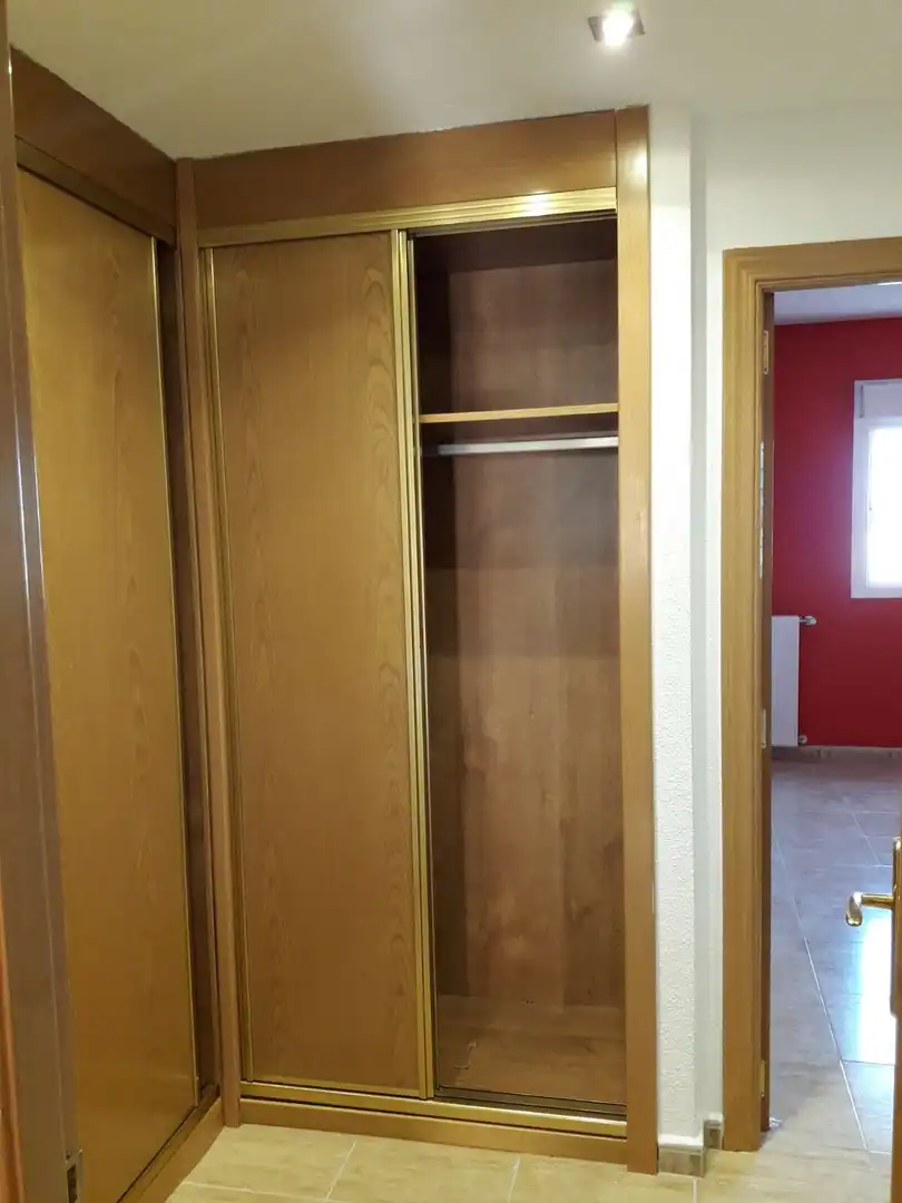 Planta baja en venta en Calle Presidente José María Aznar, Perlita Habitación de Planta baja en venta en Arganda del Rey