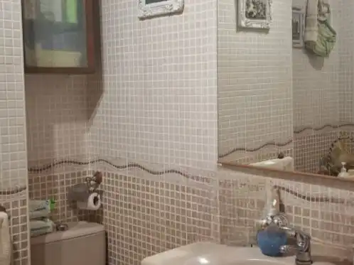Baño de Casa adosada en venta en Olías del Rey con Aire acondicionado, Terraza y Balcón