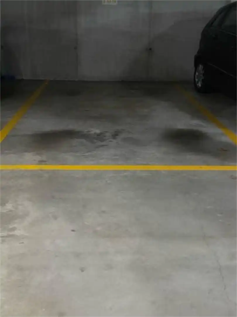 Garage zur Miete in Barro Parkplatz von Garage zur Miete in Barro