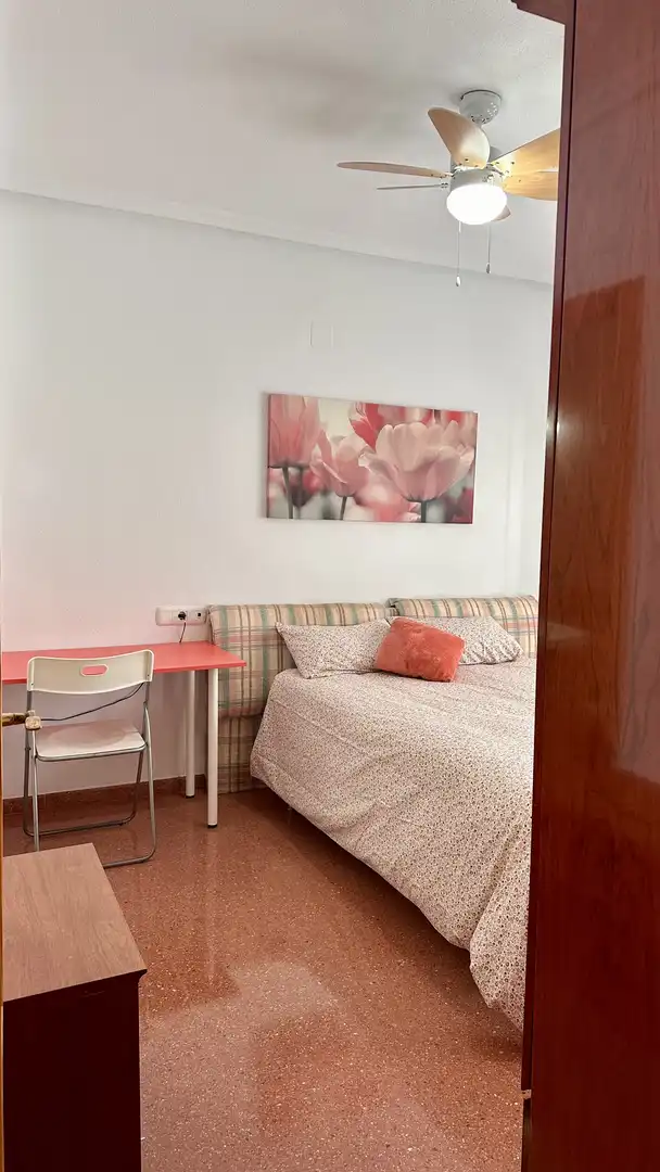 Piso de alquiler en Carrer Antonio Mora Ferrández, 45, Altabix Habitación de Piso de alquiler en Elche / Elx