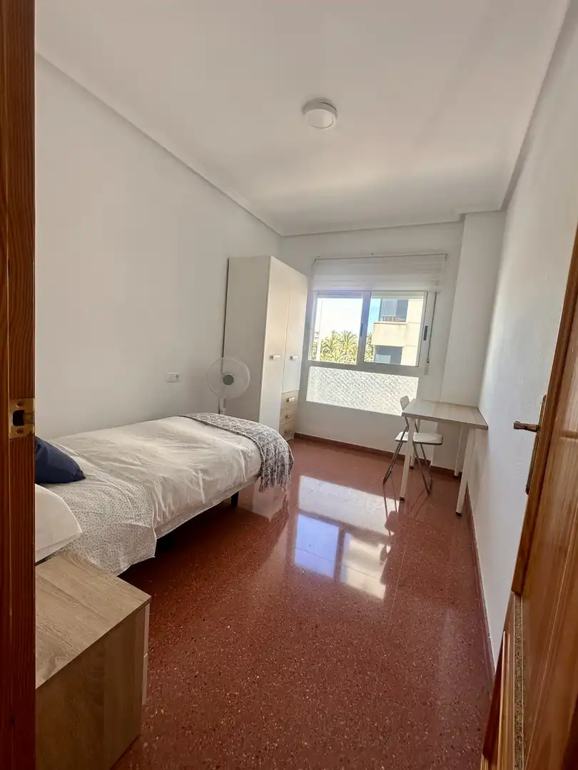 Piso de alquiler en Carrer Antonio Mora Ferrández, 45, Altabix Habitación de Piso de alquiler en Elche / Elx