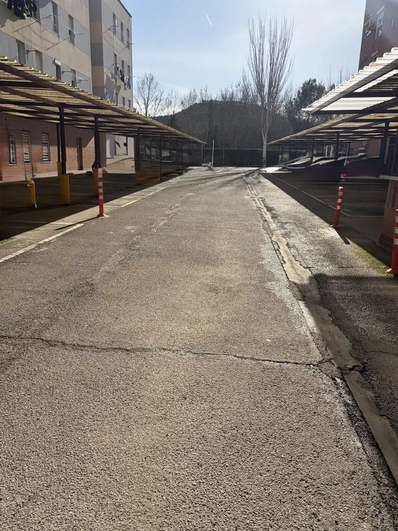 Garage zum Verkauf in Calle Nuestra Señora del Pilar, 13, Reyes Católicos Parkplatz von Garage zum Verkauf in Alcalá de Henares