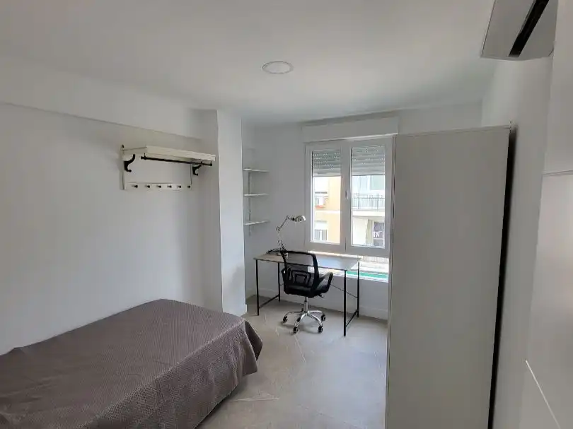 Habitació a Calle Diego Serrano, 9, Ciudad Jardín - Zoco Habitació a Calle Diego Serrano, 9, Ciudad Jardín - Zoco
