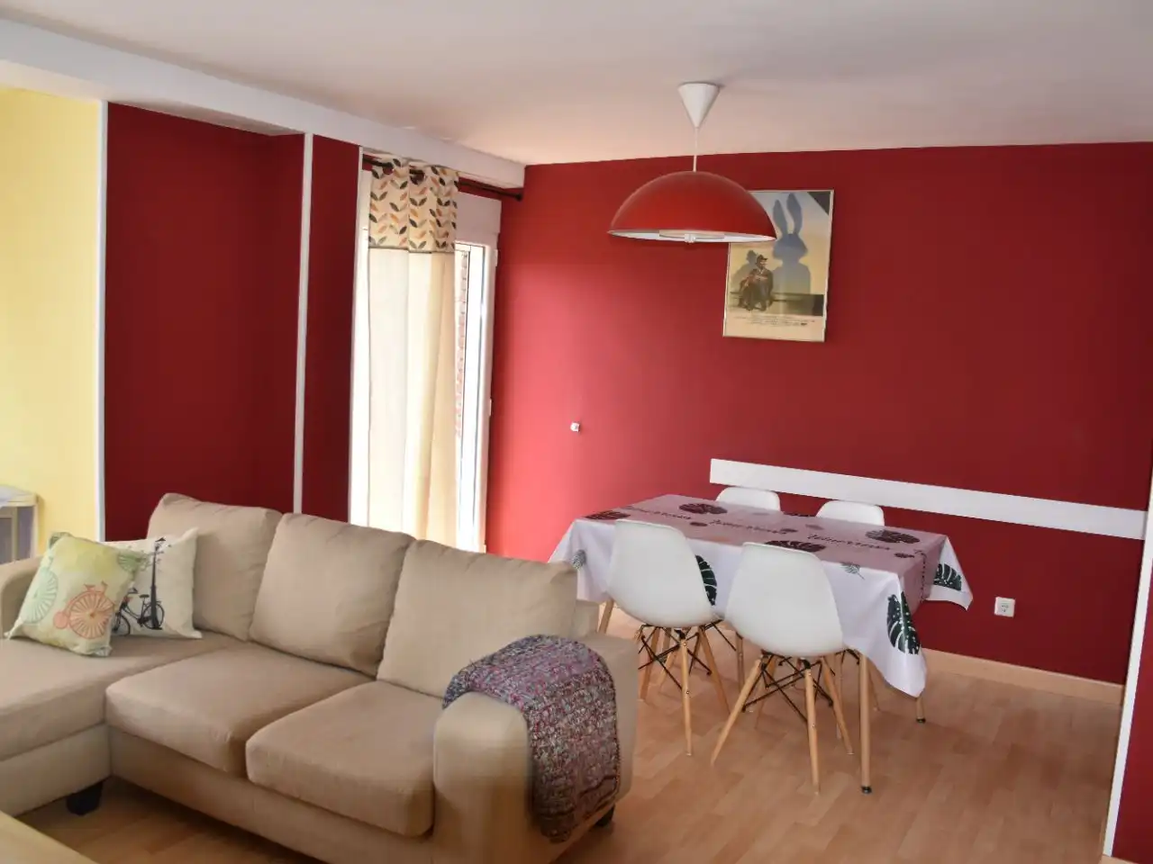 Flat for rent in Calle de la Duquesa de Villahermosa, 13, Ciudad Jardín - Parque Roma Living room of Flat for rent in Zaragoza with Heating, Parquet flooring and Furnished