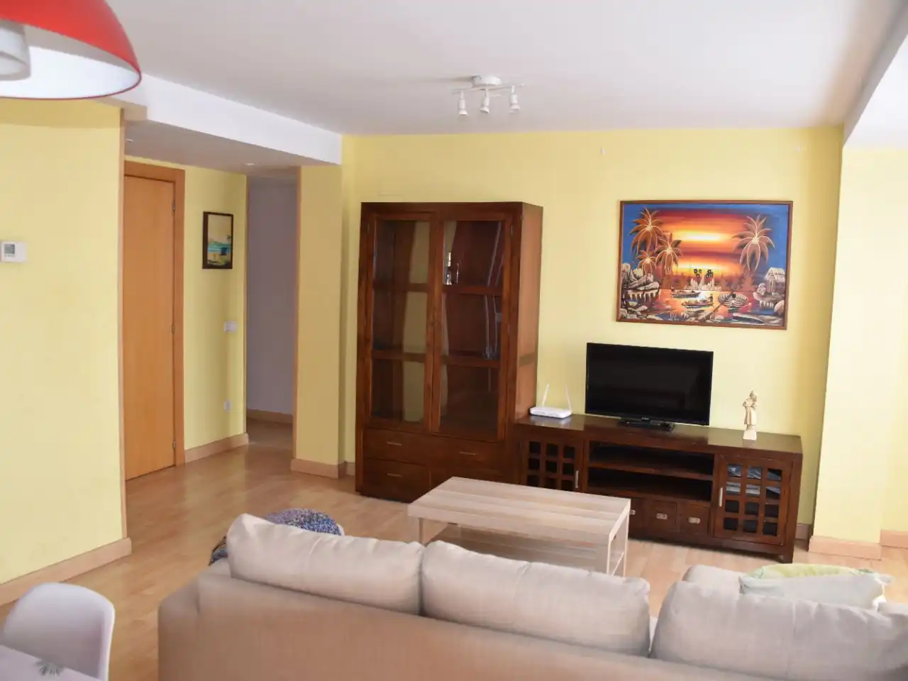Flat for rent in Calle de la Duquesa de Villahermosa, 13, Ciudad Jardín - Parque Roma Living room of Flat for rent in Zaragoza with Heating, Parquet flooring and Furnished