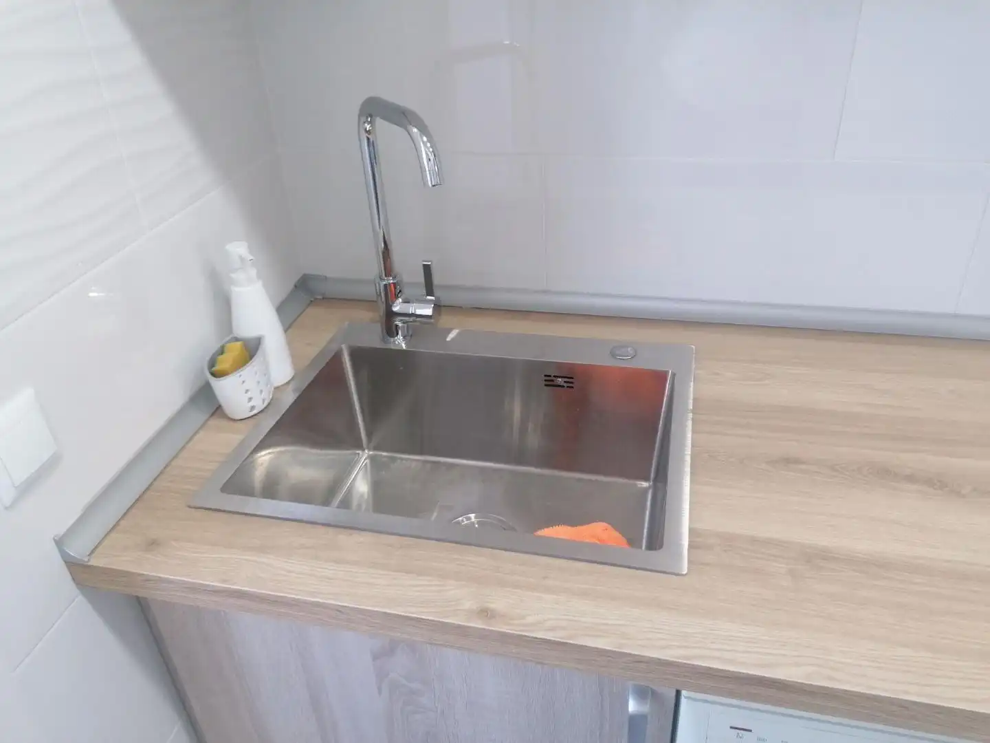 Flat for rent in Avenida Juan Pereda Pila, Pardaleras Kitchen of Flat for rent in Badajoz with Air Conditioner, Heating and Terrace