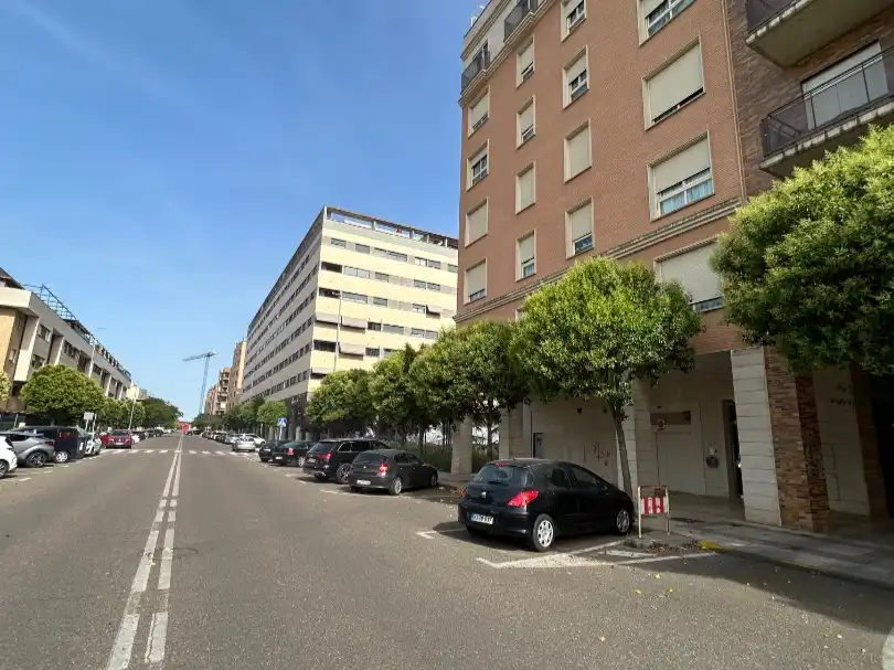 Exterior view of Flat for rent in Badajoz  with Parquet flooring, Storage room and Furnished