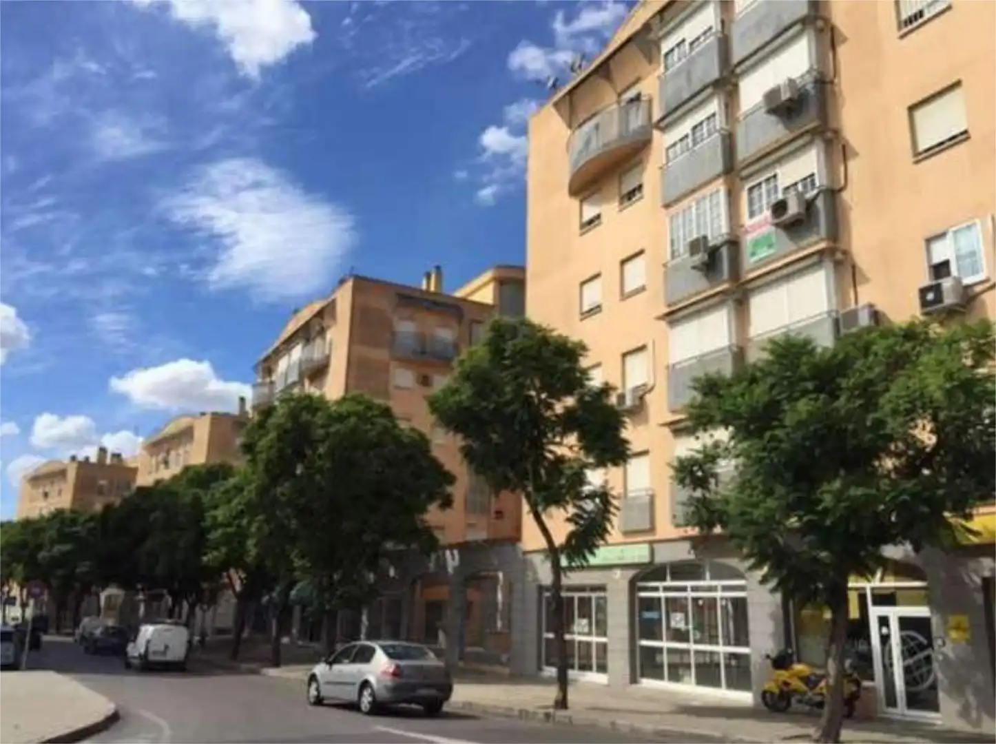 Außenansicht von Garage zur Miete in Jerez de la Frontera