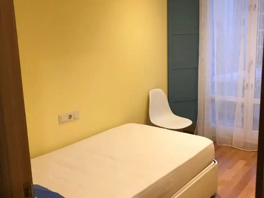Schlafzimmer von Wohnung zur Miete in Ourense Capital 