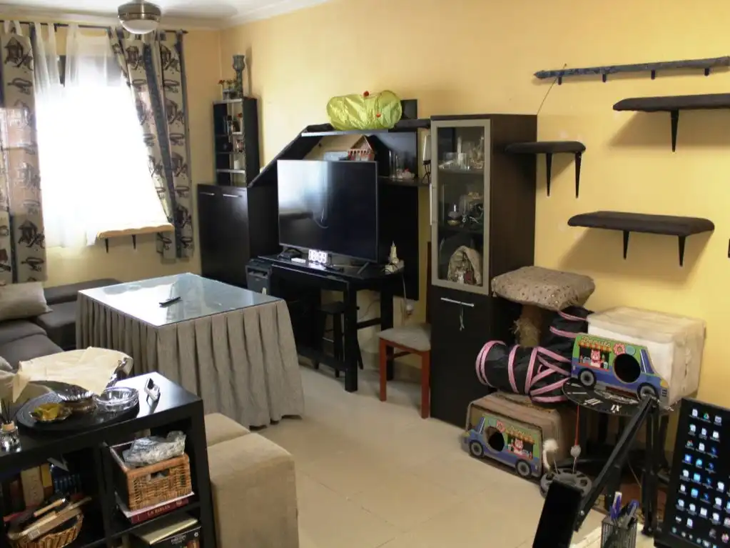 Living room of Flat for sale in Alcalá de Guadaira  with Air Conditioner, Heating and Storage room