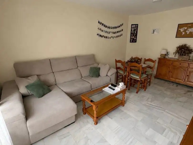 Piso de alquiler en Avenida Ingeniero Ángel Mayo, 10, El Altillo Sala de estar de Piso de alquiler en Jerez de la Frontera con Aire acondicionado, Trastero y Parking comunitario