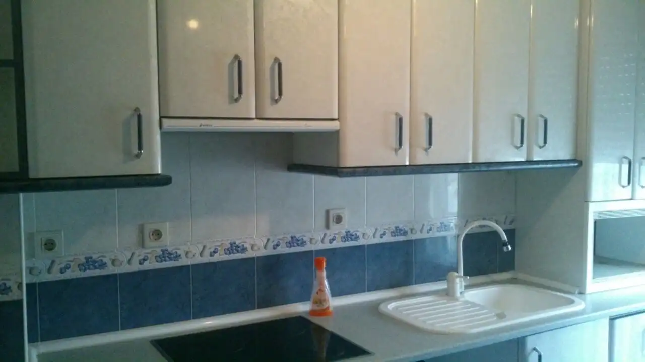 Pis en venda a Calle de los Baños, 1, Torres de la Alameda Cuina de Pis en venda en Torres de la Alameda amb Aire condicionat, Calefacció i Parquet