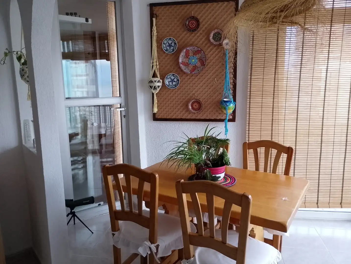 Apartament de lloguer a Calle Luxemburgo, 2, Playa Arenal - Bol Menjador de Apartament de lloguer en Calpe / Calp amb Aire condicionat, Jardí privat i Terrassa