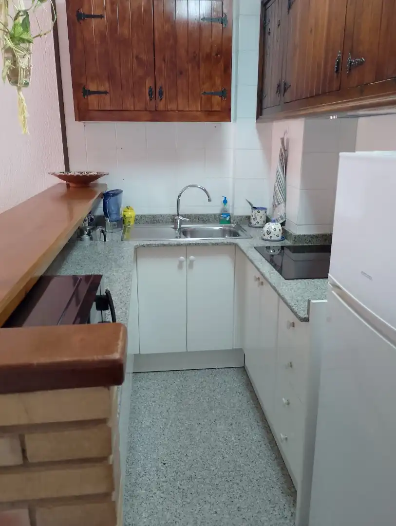 Apartament de lloguer a Calle Luxemburgo, 2, Playa Arenal - Bol Cuina de Apartament de lloguer en Calpe / Calp amb Aire condicionat, Jardí privat i Terrassa