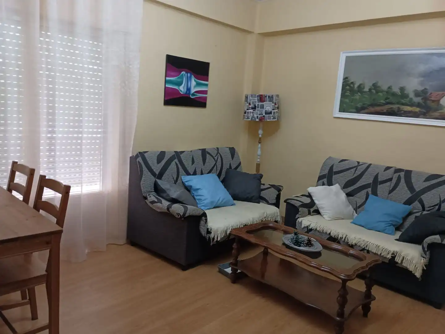 Piso en venta en Calle Esmeralda, 5, Pizarrales Sala de estar de Piso en venta en Salamanca con Calefacción, Parquet y Trastero