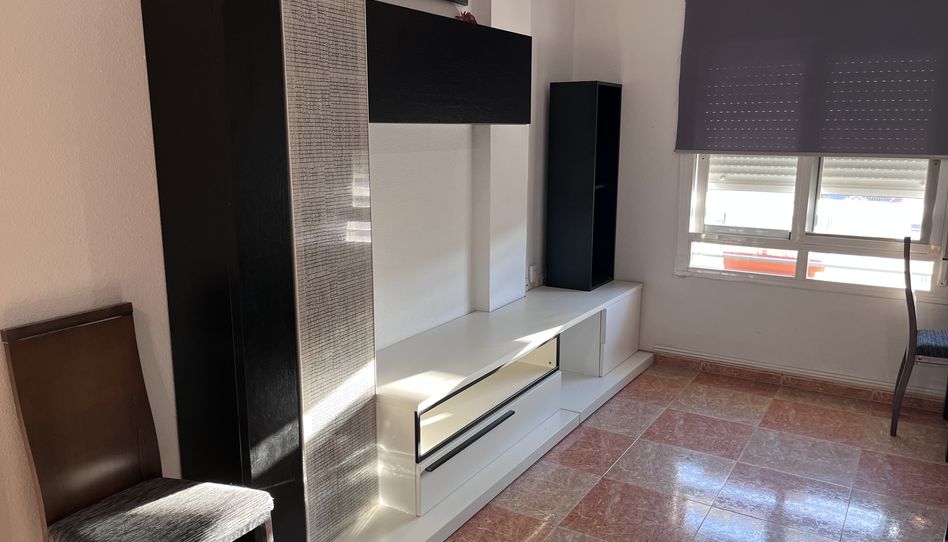 Flat for rent in Calle José Tallaví, N9, Barrio de Ciudad Jardín, Málaga Capital - image 1 Photo 1 of Flat for rent in Calle José Tallaví, N9, Barrio de Ciudad Jardín, Málaga Capital