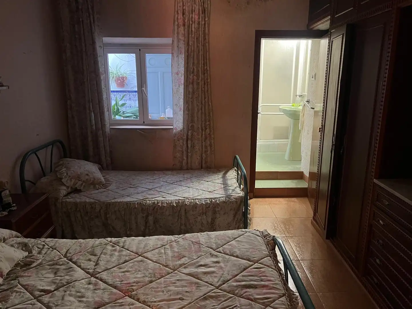Einfamilien-Reihenhaus zum Verkauf in Calle Santa Brígida, 12, Belén - San Roque Schlafzimmer von Einfamilien-Reihenhaus zum Verkauf in Jaén Capital mit Terrasse