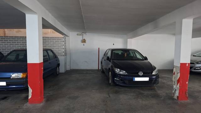 Garaje en Venta en Carrer del Poeta Mas i Ros, 13 en L'Amistat