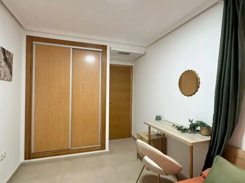 Apartments for sale in Calle Campoamor, 13, Puerto Deportivo Bedroom of Apartments for sale in Torrevieja with Terrace and Balcony