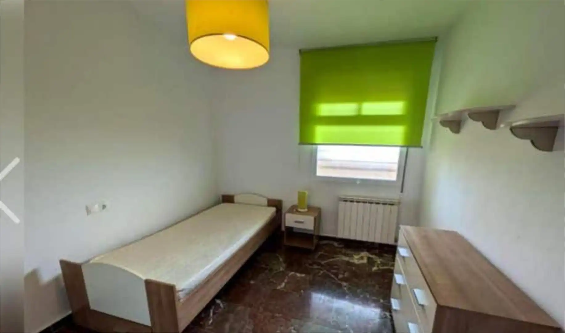 Flat for rent in Zona Hospital Bedroom of Flat for rent in Linares with Heating, Swimming Pool and Furnished