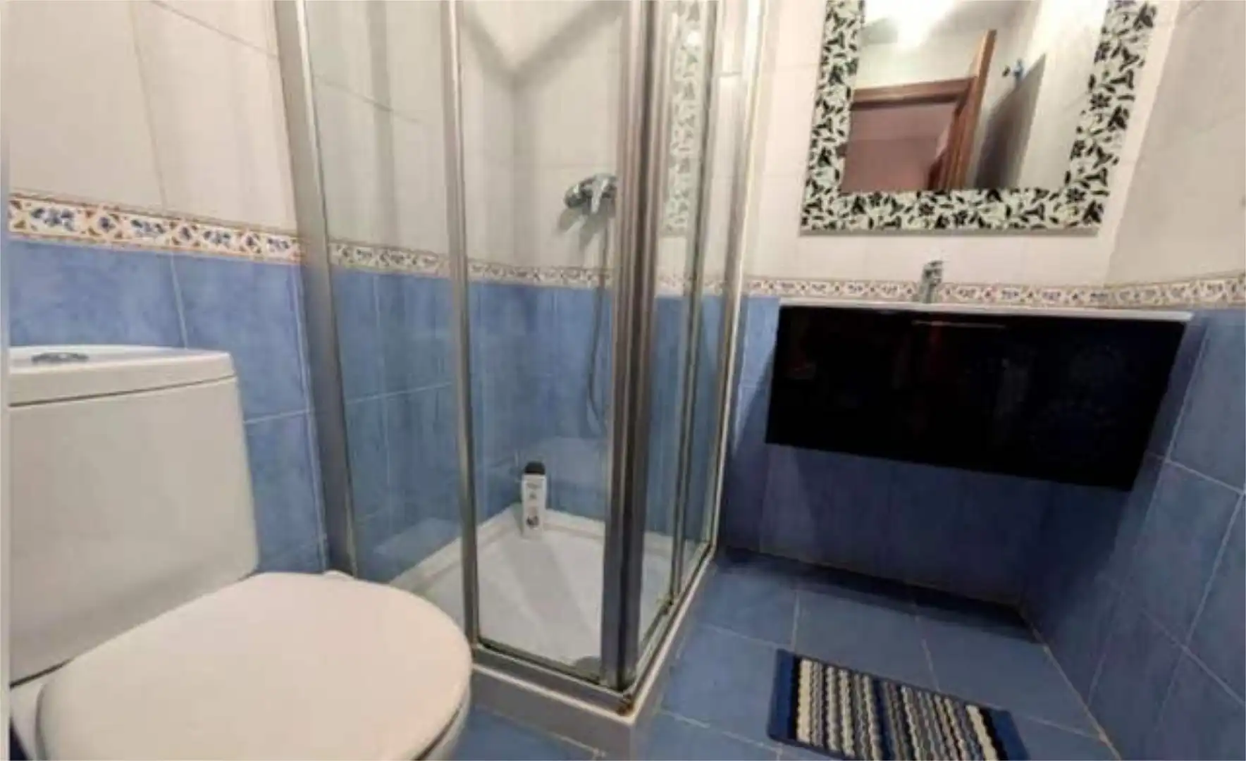 Flat for rent in Zona Hospital Bathroom of Flat for rent in Linares with Heating, Swimming Pool and Furnished