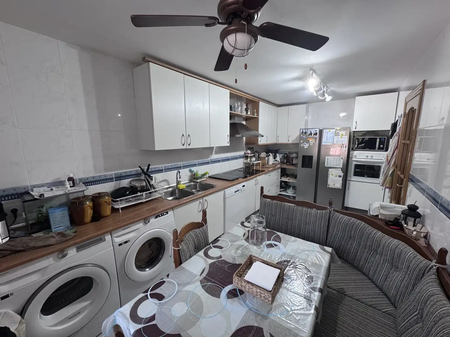 Casa adosada en venda a Calle Violetas, 1, Mojadillas - Parque de las Infantas - El Paraiso Cuina de Casa adosada en venda en Valdemorillo amb Calefacció, Jardí privat i Terrassa