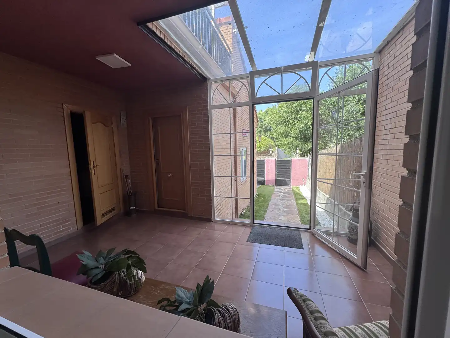 Casa adosada en venda a Calle Violetas, 1, Mojadillas - Parque de las Infantas - El Paraiso Jardí de Casa adosada en venda en Valdemorillo amb Calefacció, Jardí privat i Terrassa